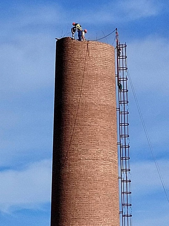 煙囪拆除:技術(shù)精湛,安全至上,值得信賴